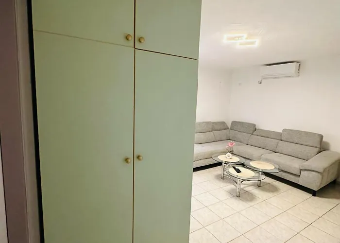 Daire Bajka Rogoznica (Sibenik-Knin)