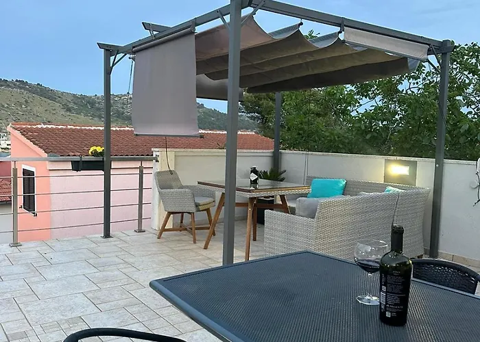 Bajka * Rogoznica (Sibenik-Knin)